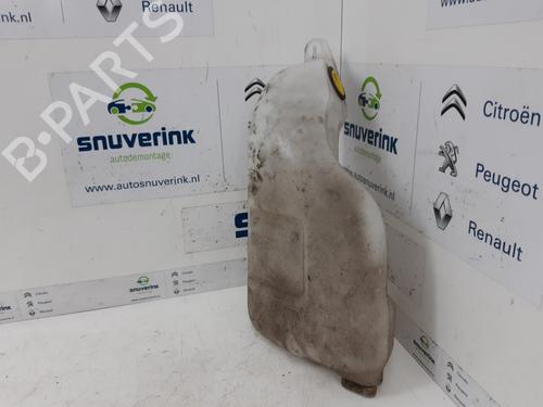 Used Windscreen washer tank RENAULT MEGANE III Grandtour (KZ0/1) 1.5 dCi (KZ09, KZ0D, KZ1G, KZ29, KZ14, KZ1W, KZ10, KZ1F,... (110 hp) 10795560