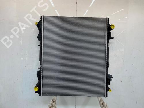 Used Water radiator Water radiator LAND ROVER DEFENDER Station Wagon (L663) P300e Hybrid 4x4 (300 hp) 40048553 40048553