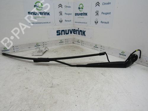 Used Front windshield wiper arm Front windshield wiper arm 13188998 13188998
