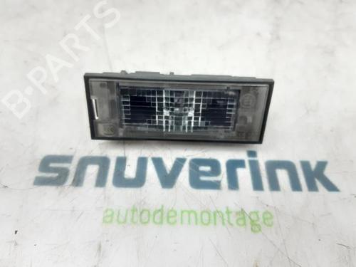 licence-plate-light-renault-kadjar-ha_-hl_-2015-40576246 main image