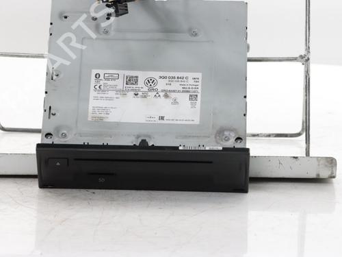 Used Radio Radio 39211462 39211462