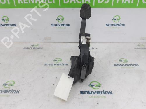 Clutch pedal RENAULT CLIO V (B7_) 1.0 TCe 100 (B7MT) | BP25379268I13