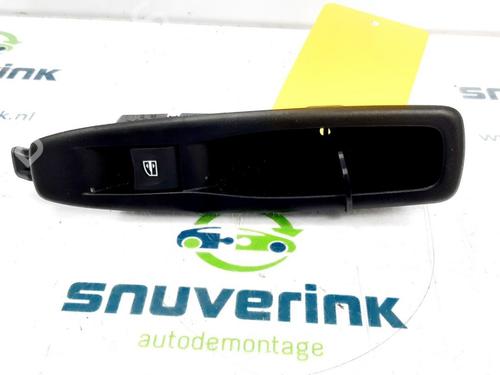 Used Switch RENAULT CAPTUR I (J5_, H5_) 1.2 TCe 120 (118 hp) 10805111