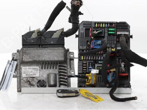 Used Engine control unit (ECU) Engine control unit (ECU) PEUGEOT EXPERT Van (V_) 2.0 BlueHDi 120 (122 hp) 30757501 30757501