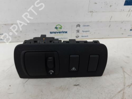 Used Switch RENAULT MEGANE III Hatchback (BZ0/1_, B3_) 1.5 dCi (BZ0C) (90 hp) 10800244