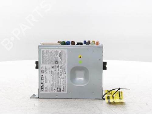 Used Radio Radio RENAULT CAPTUR II (HF_) E-TECH 145 (HFMU) (143 hp) 31960464 31960464