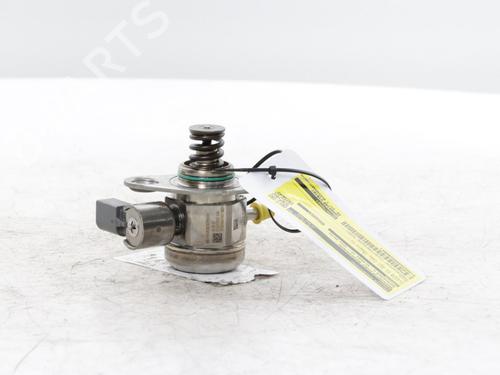 Used Injection pump Injection pump MERCEDES-BENZ C-CLASS (W205) C 180 (205.040, 205.140) (156 hp) 39750335 39750335