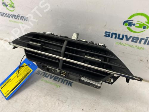 Air vent PEUGEOT 2008 II (UD_, US_, UY_, UJ_, UR_, UC_) 1.2 PureTech 100 (USHNK) | BP23120845I21