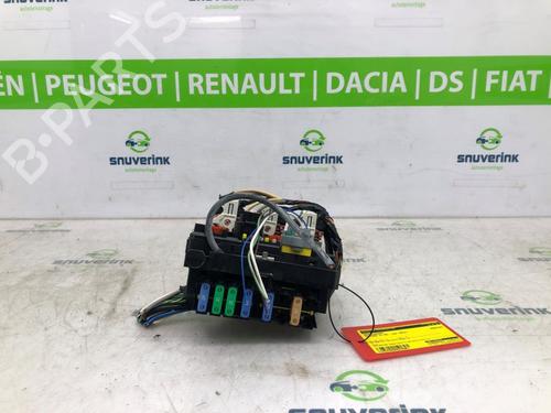 Used Fuse box CITROËN C3 II (SC_) 1.6 HDi (92 hp) 23123487