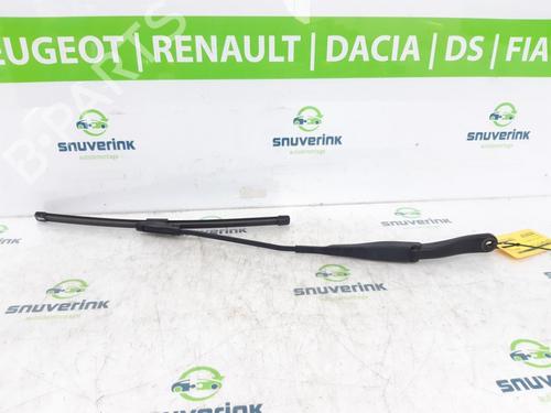 Used Front windshield wiper arm DACIA LOGAN MCV II TCe 90 (K8M1, K8MA, K8AC) (90 hp) 15295261