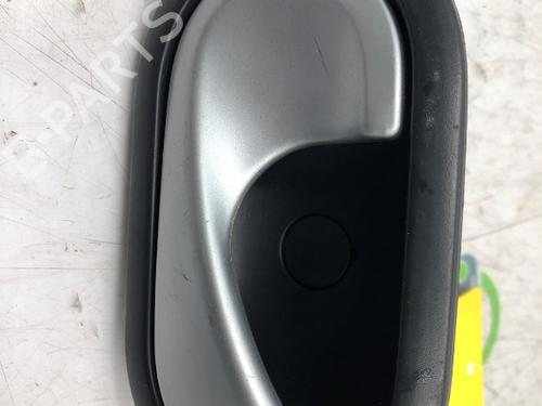 Used Interior roof handle Interior roof handle 19413225 19413225
