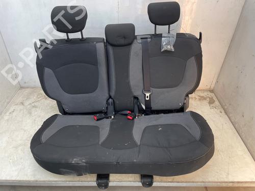 rear-seat-renault-captur-i-j5_-h5_-2013-34423424 main image