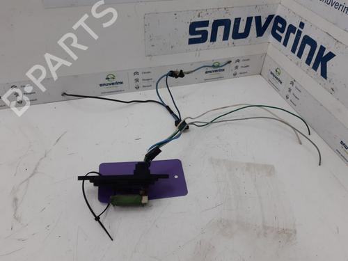 Used Heater resistor FIAT DUCATO Van (230_) 2.5 TDI (116 hp) 13323674