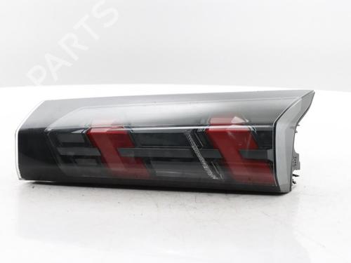 Used Right taillight Right taillight PEUGEOT 2008 II (UD_, US_, UY_, UJ_, UR_, UC_) 1.2 PureTech 100 (USHNK) (101 hp) 40527502 40527502