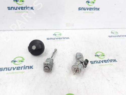 Used Ignition barrel Ignition barrel CITROËN C3 II (SC_) 1.6 HDi (92 hp) 40572548 40572548