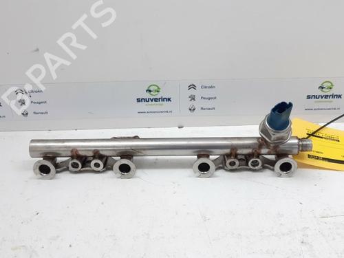 Used Injection rail Injection rail 10800788 10800788
