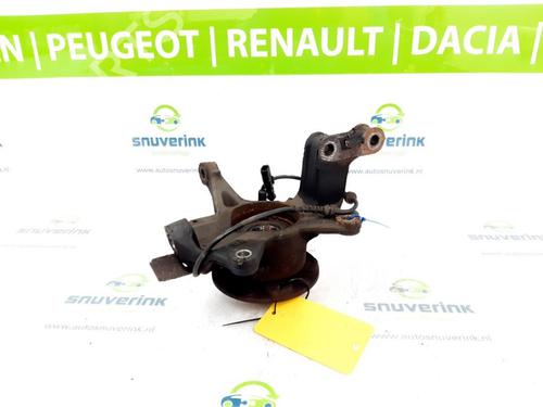 Used Left front steering knuckle RENAULT MEGANE III Grandtour (KZ0/1) 1.5 dCi (KZ09, KZ0D, KZ1G, KZ29, KZ14, KZ1W, KZ10, KZ1F,... (110 hp) 10804363