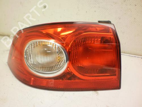 Farolim esquerdo Farolim esquerdo RENAULT LAGUNA II (BG0/1_) 2.0 16V (BG00, BG0K, BG0P, BG0W) (135 hp) 10783679 10783679