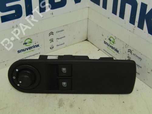 Used Switch Switch RENAULT CLIO IV (BH_) 0.9 TCe 90 (BHNF, BHMA, BHMH, BHJK, BHJR) (90 hp) 40594963 40594963