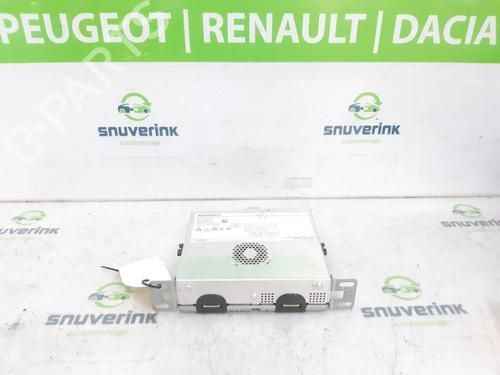 Used Radio RENAULT ARKANA I (LCM_, LDN_) 1.6 E-TECH 145 (LDMU) (143 hp) 24943918