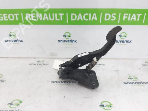 Clutch pedal RENAULT CLIO V (B7_) 1.0 TCe 100 (B7MT) | BP25379268I13
