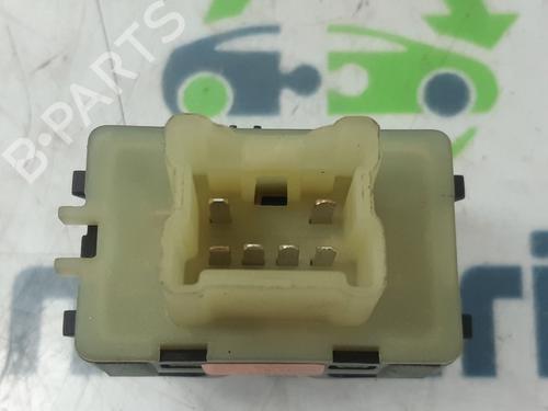 Switch DACIA SANDERO II TCe 90 (B8M1, B8MA, B8AC) | BP19148257I30 