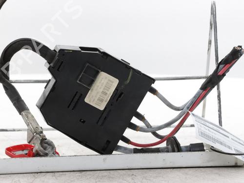 Used Fuse box Fuse box 38264037 38264037