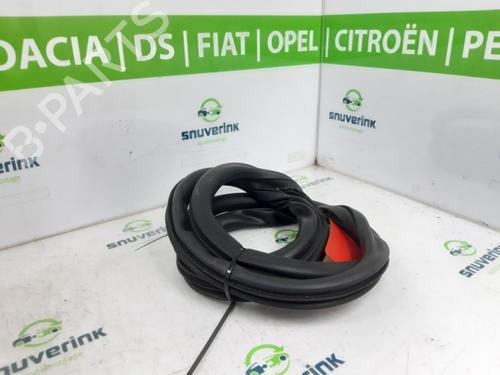 Rubber door seal CITROËN C4 III (BA_, BB_, BC_) 1.2 PureTech 100 (BAHNEA, BAHNKA) | BP24159789C142 