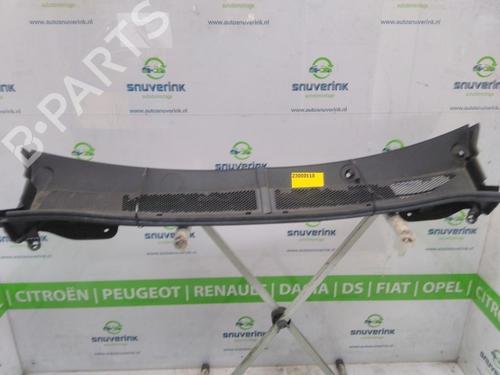 Used Scuttle panel Scuttle panel PEUGEOT 3008 II SUV (MC_, MR_, MJ_, M4_) Hybrid (224 hp) 27093150 27093150