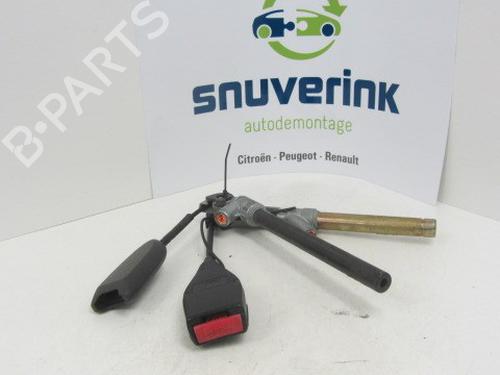 Used Seat buckle RENAULT MEGANE II Estate (KM0/1_) 1.9 dCi (KMRG, KM1G, KM0G, KM2C) (120 hp) 21110326