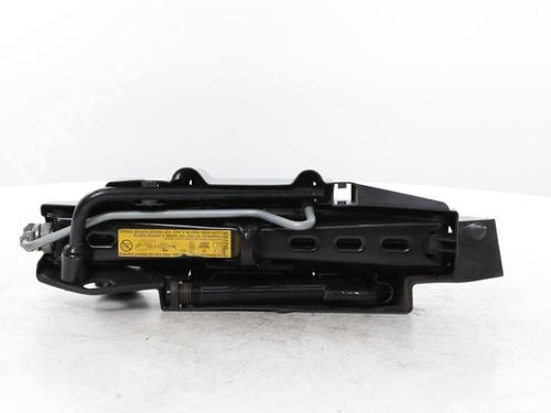 Kit pneu suplente Kit pneu suplente 38110567 38110567