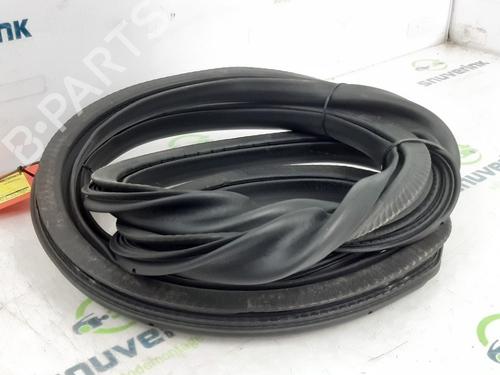 Rubber door seal CITROËN C4 III (BA_, BB_, BC_) 1.2 PureTech 130 (BAHNSA, BAHNSB) | BP23123654C142 