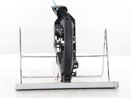 Venstre fortil udvendigt håndtag Venstre fortil udvendigt håndtag CITROËN C3 IV (CC_, CB_) 1.2 PureTech 100 (CCHPV4) (101 hp) 33874472 33874472