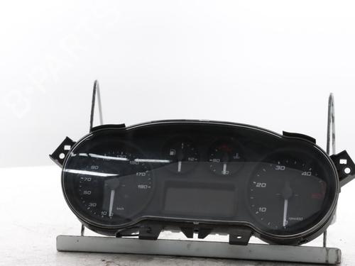Used Instrument cluster Instrument cluster IVECO DAILY VI Platform/Chassis 33S14, 35S14, 35C14, 38S14 (136 hp) 33846164 33846164
