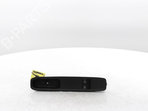 Comutador Comutador DACIA SANDERO III 1.0 SCe 65 (67 hp) 33696313 33696313