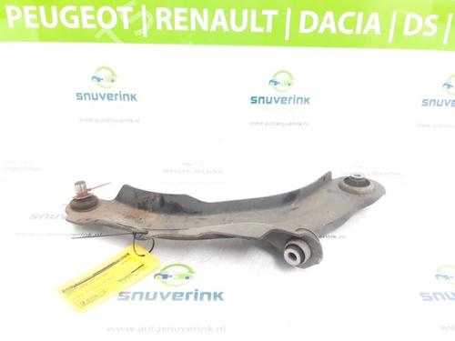 Used Right front suspension arm RENAULT SCÉNIC II (JM0/1_) 1.4 (JM0B, JM0H, JM1A) (98 hp) 10781906