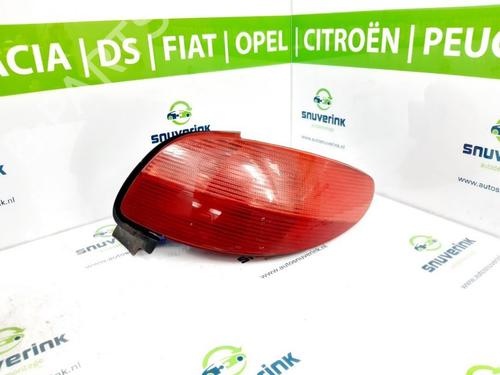 Used Right taillight PEUGEOT 206 CC (2D) 1.6 16V (2DNFUF, 2DNFUR) (109 hp) 13619463