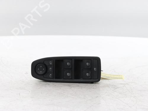 Used Switch Switch DACIA DUSTER (PYM_, PYN_) 1.2 TCe 130 (131 hp) 33697275 33697275