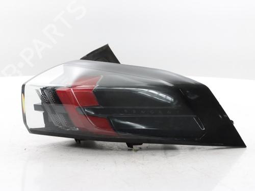 Used Right taillight Right taillight PEUGEOT 2008 II (UD_, US_, UY_, UJ_, UR_, UC_) 1.2 PureTech 100 (USHNK) (101 hp) 40527504 40527504