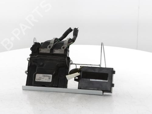 Used Engine control unit (ECU) RENAULT TRAFIC III Van (FG_) 2.0 dCi 120 (FGMN) (120 hp) 30185790