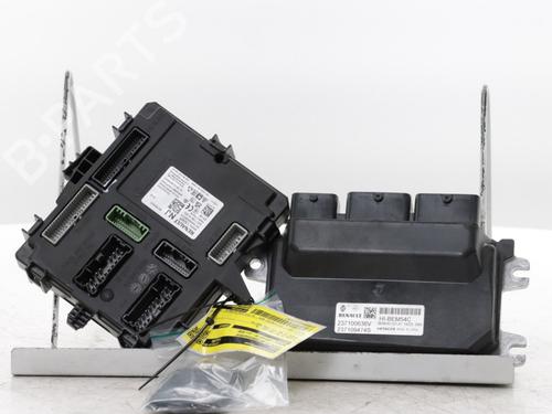 Used Engine control unit (ECU) Engine control unit (ECU) 31960499 31960499