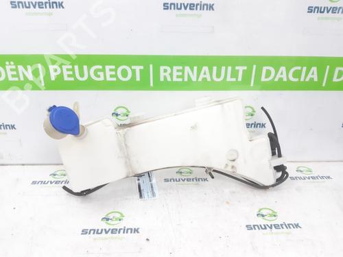 Used Windscreen washer tank PEUGEOT 3008 II SUV (MC_, MR_, MJ_, M4_) Hybrid (224 hp) 27093076