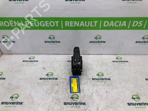 Used Shift knob PEUGEOT 3008 II SUV (MC_, MR_, MJ_, M4_) 1.2 THP/ PureTech 130 (MRHNSM, MRHNSU, MRHNSJ, MRHNYW,... (131 hp) 19147851