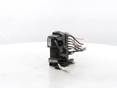 Fuse box PEUGEOT 308 II (LB_, LP_, LW_, LH_, L3_) 1.2 THP 130 | BP30757479E1 