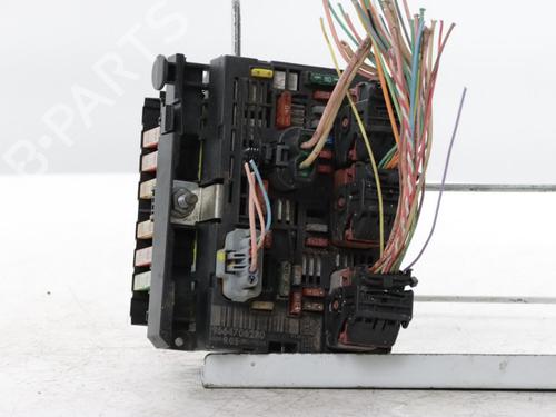 Used Fuse box Fuse box 36538291 36538291