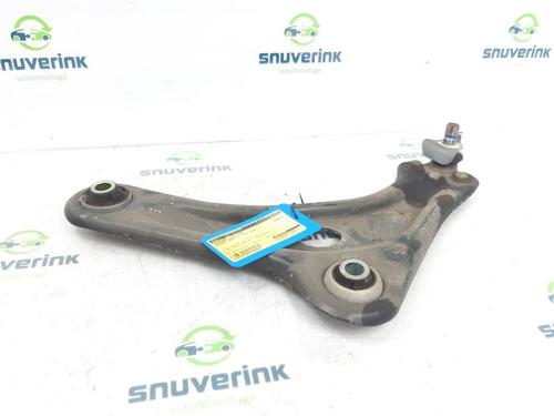 Venstre fortil bærearm PEUGEOT 2008 I (CU_) 1.2 VTi (82 hp) 13626021