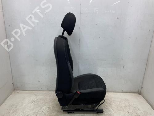 Left front seat RENAULT CAPTUR I (J5_, H5_) 1.2 TCe 120 | BP31592400C15 - Image 4
