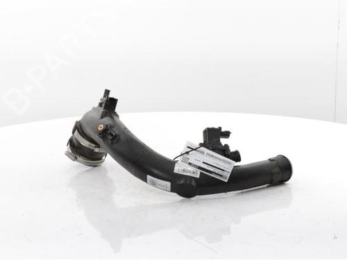 pipe-alfa-romeo-stelvio-949_-2016-29068887 main image