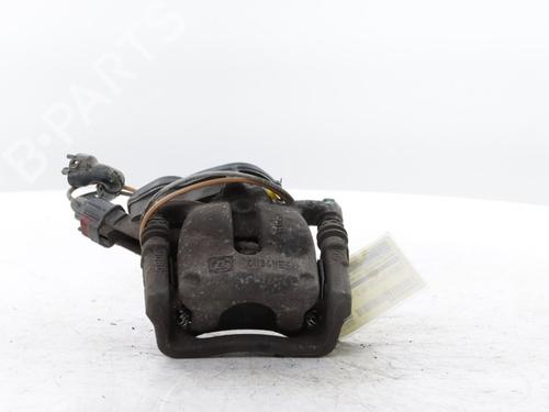 right-rear-brake-caliper-renault-arkana-i-lcm_-ldn_-2019-33845878 main image