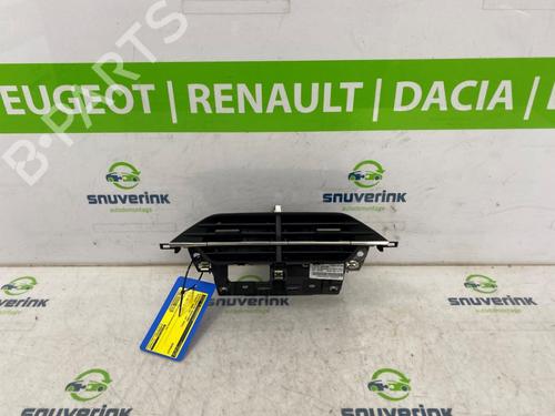 Used Air vent PEUGEOT 2008 II (UD_, US_, UY_, UJ_, UR_, UC_) 1.2 PureTech 100 (USHNK) (101 hp) 23120845